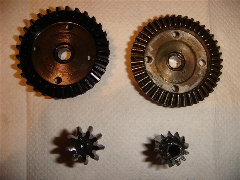 1 Diff gears, bulletprove 29T vs 43T (Medium).JPG