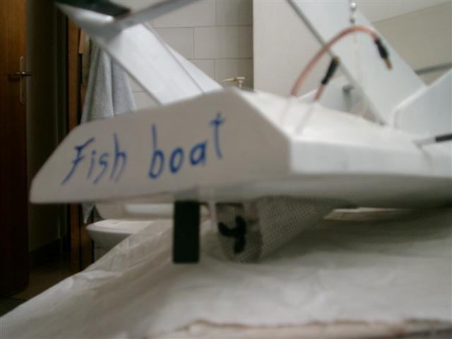 fish boat2 (1) (Small).JPG